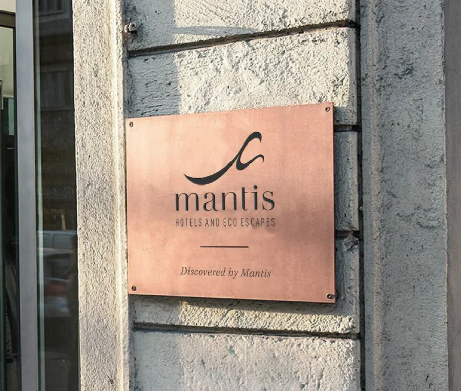 Mantis logo on dark background